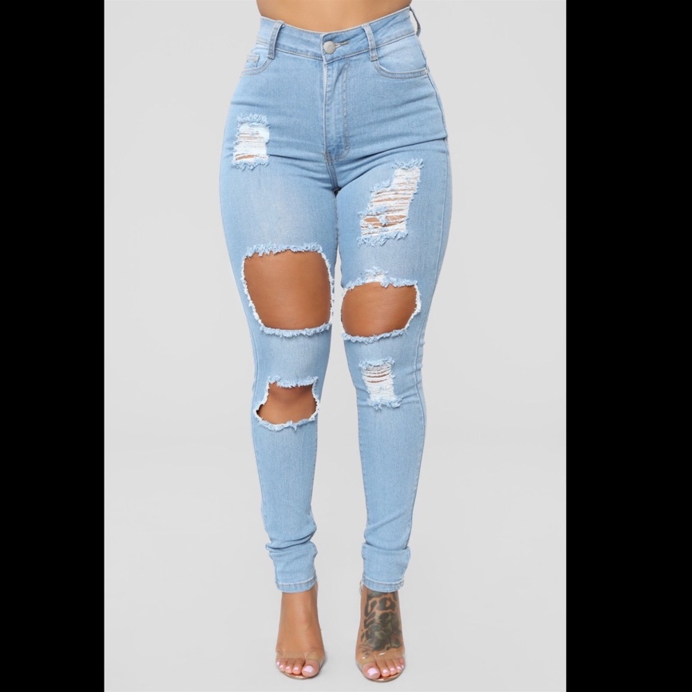 Light Washed High Waisted Blue Jeans